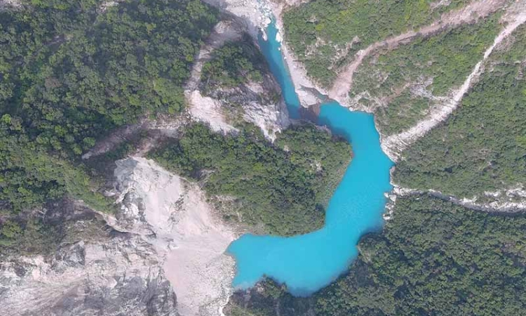 地震後木瓜溪上游新增堰塞湖 約有226個標準游泳池水量